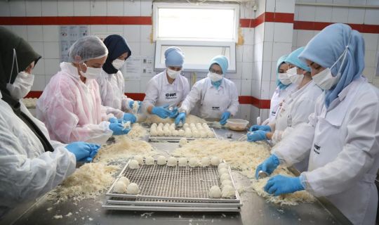 Pişmaniye ustaları KO-MEK’te yetişiyor