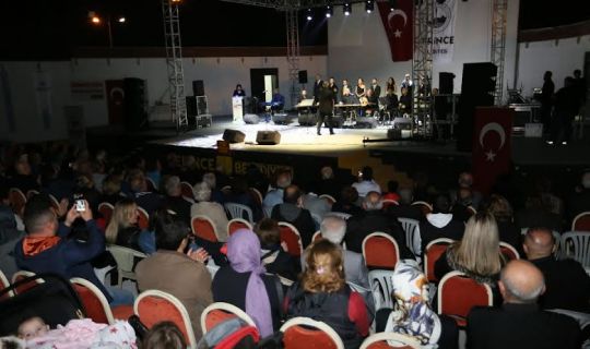 Derince Sahilinde Konser Coşkusu