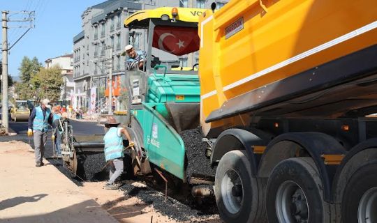 Altyapısı tamamlanan caddeler asfaltlanıyor