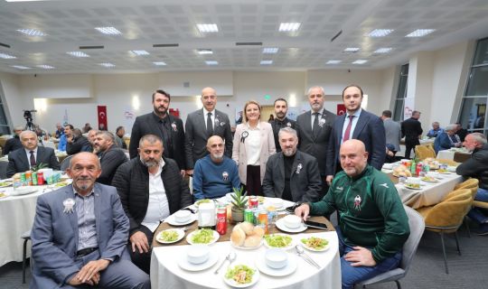 Başkan Hürriyet, Dernekler Yerleşkesi’nde  amatör futbol kulüplerini ağırladı