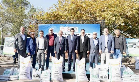 Körfezli çiftçilere 37 ton tohum dağıtıldı