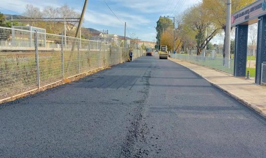 Yarımca sahil yoluna 1200 ton asfalt Yarımca sahil yoluna 1200 ton asfalt