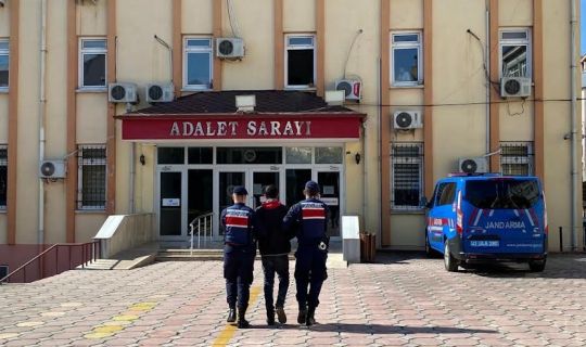Dolandırıcılık suçlarından aranan şahıs yakalandı