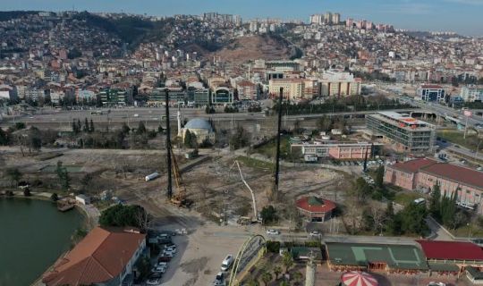 İzmit Millet Bahçesinde çalışma devam ediyor