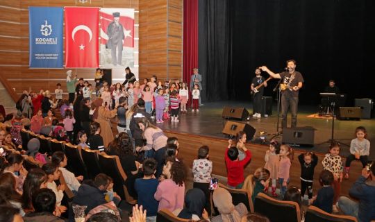 Büyükşehir, 23 Nisan heyecanını Defneli çocuklarla yaşayacak