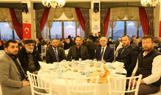 Derince'de Cumhur İttifakı STK İftarı’na Yoğun İlgi