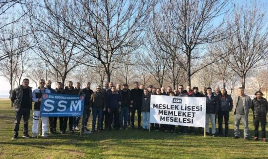 (EYT) düzenlemesinin revize edilmesini isteyen mağdurların, dernek hamlesi