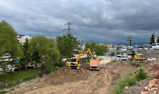 Körfez Kaşkaldere’de, kavşak ve bağlantı yolları yapılıyor