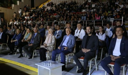 Derince Sahilde, Konser Coşkusu Derince Sahilde, Konser Coşkusu