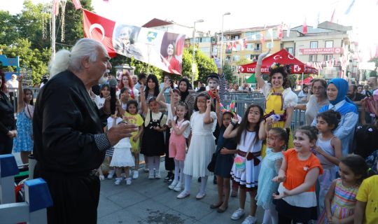 İzmit’te, çifte bayram coşkusu!
