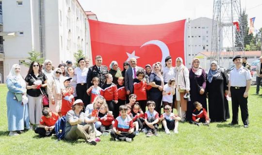 Körfezde Jandarma’ya çok ‘özel’ kutlama Körfezde Jandarma’ya çok ‘özel’ kutlama