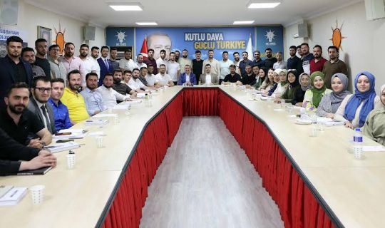 Başkan Büyükakın,  “Sahada büyük bir gayret gösterdiniz”   