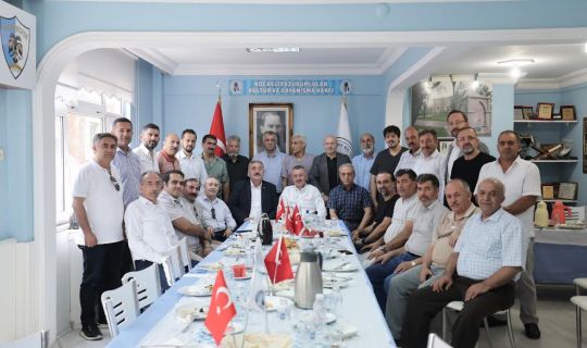 Başkan Büyükakın, Erzurum Vakfı’na konuk oldu