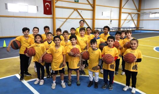 Genc-i Âlâlılar, Kış Spor Okulları’na Dolu Dizgin Başladı  