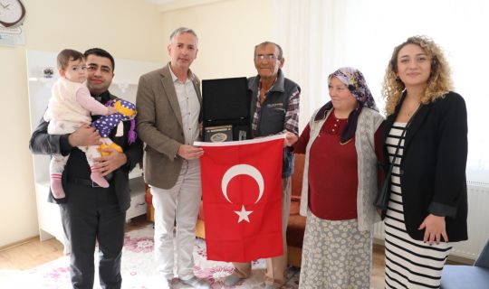İzmit Belediyesi, Cumhuriyetin 100’üncü yılında şehit aileleri ve gazileri unutmadı