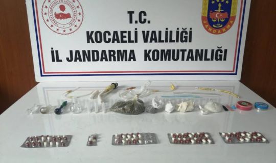 Uyuşturucu Madde Ticareti Yapmak suçundan aranan şahıslar yakalandı