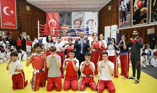 Körfez’de, 200 çocuk yeni kuşaklarına kavuştu
