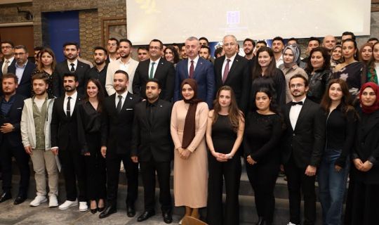 “Kentsel dönüşümü, kentsel yenilenmeye dönüştürmeliyiz”