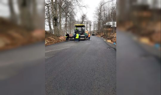 Teleferiğin, son durağına otopark ve yol