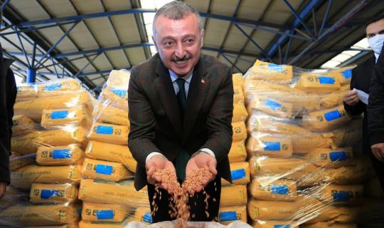 Kocaeli Büyükşehir’den, % 50 hibeli çiftçilere tohum ve gübre desteği