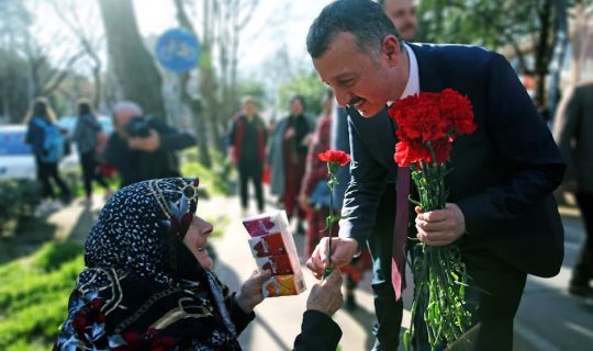 Büyükakın, 8 Mart Dünya Kadınlar Günü dolayısıyla mesaj yayınladı.