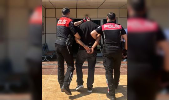 Uyuşturucu Madde Ticareti Yapmak suçundan aranan şahıs yakalandı
