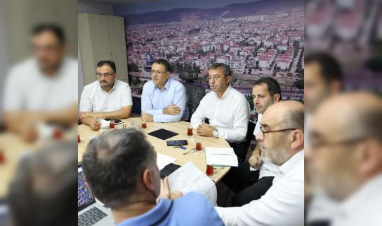 Derince’de Muhtarlarla, Fiber Kablo Toplantısı