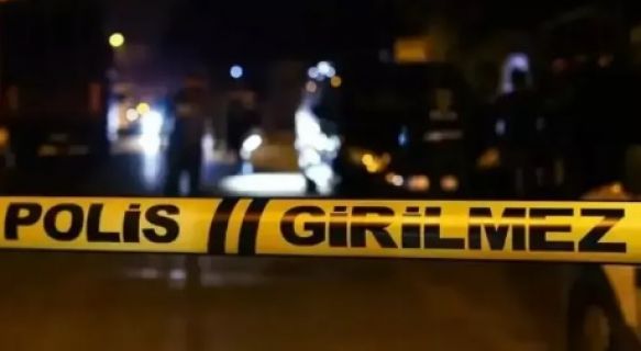 İzmit'te, Sokak Ortasında, Cansız Beden Bulundu