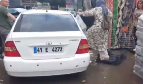 Kocaeli'de, Şiddetli Yağışlar, Cadde ve Sokakları Nehre Çevirdi