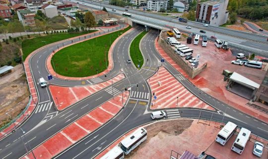 KOCAELİ BÜYÜKŞEHİR BELEDİYESİ, DERİNCE-KÖRFEZ D-100 ALTI KAVŞAK VE YOLLARINI HİZMETE AÇTI