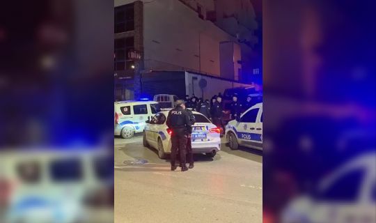 Kocaeli Körfez'de Drift Yaparak Polisi Tehlikeye Düşüren Alkollü Sürücü Yakalandı