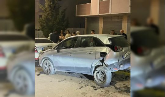 15 YAŞINDAKİ ÇOCUK, AİLE ARABASINI KAÇIRDI! DÖRT ARACA ÇARPTI
