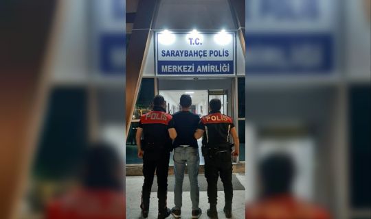 Kocaeli'de Uyuşturucu Ticareti Yapan Şahıs Yakalandı Kocaeli'de Uyuşturucu Ticareti Yapan Şahıs Yakalandı
