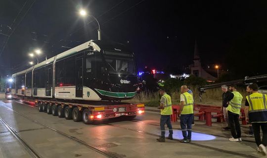 KOCAELİ’NİN TRAMVAY FİLOSU GENİŞLEMEYE DEVAM EDİYOR