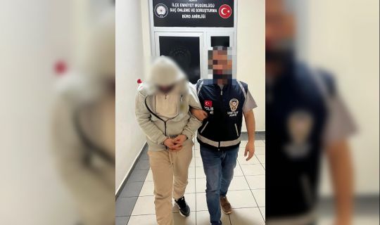 Hürriyeti Kısıtlama Suçundan Aranan Şahıs İzmit’te Yakalandı