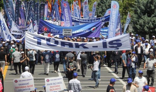 KAMU İŞÇİLERİYLE HÜKÜMET ARASINDA ZAM ANLAŞMASI SAĞLANAMADI