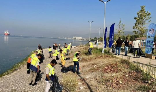 Körfez Belediyesi’nden Kıyı Temizliğine Örnek Proje
