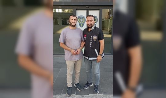 Kocaeli’de Hakkında Kesinleşmiş Hapis Cezası Bulunan Şahıs Yakalandı Kocaeli’de Hakkında Kesinleşmiş Hapis Cezası Bulunan Şahıs Yakalandı