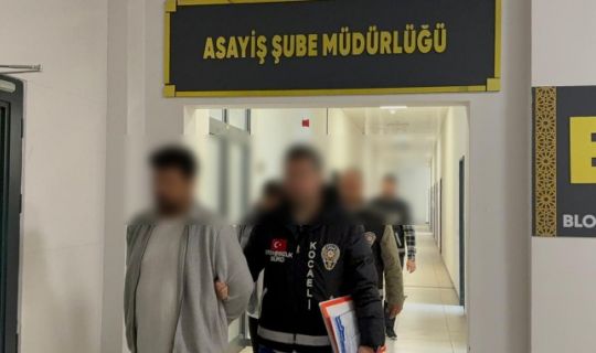 İzmit’te Hırsızlık ve Sahtecilik Operasyonu: 3 Şüpheli Tutuklandı