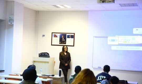 İzmit Belediyesi’nden Gençlere Avrupa Fırsatları Semineri