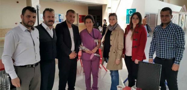  AK Parti İzmit’ten Sağlık çalışanlarına ziyaret