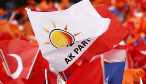 AKP Başiskele’de 8 meclis üyesi adayı çekildi