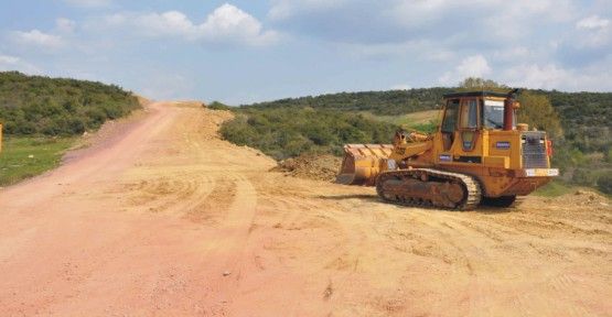 Arızlı’ya duble yol yapılıyor