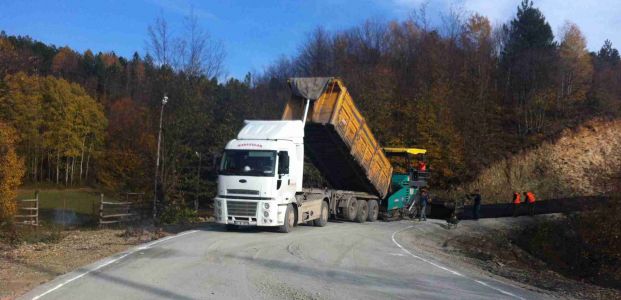 Bahçecik’ten Servetiye’ye 9 kilometre yol çalışması