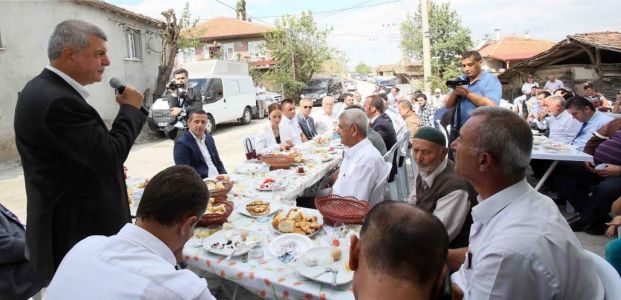 Başkan, “Hizmet için her fırsatı değerlendiriyoruz“