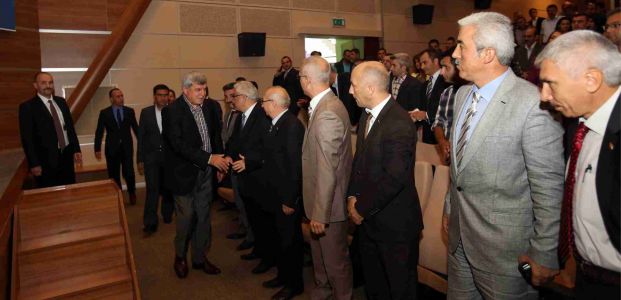Başkan Karaosmanoğlu Gebze'de bayramlaştı