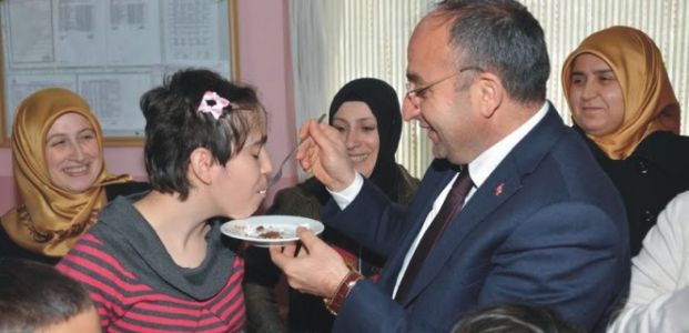 Başkan Üzülmez, Down Sendromu Farkındalık Günü’nü Unutturmadı