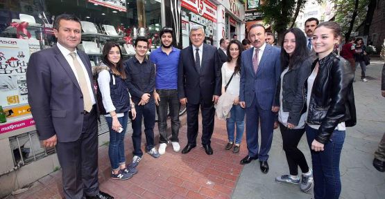 Başkanlardan İzmit esnafına teşekkür ziyareti