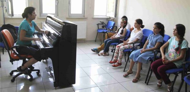 Büyükşehir Konservatuvar sınavlarına yoğun ilgi  