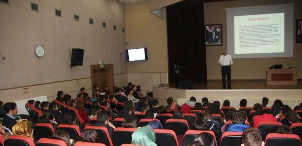 Büyükşehir stajyerlerine ‘’Geleceğin Anahtarı’’ semineri